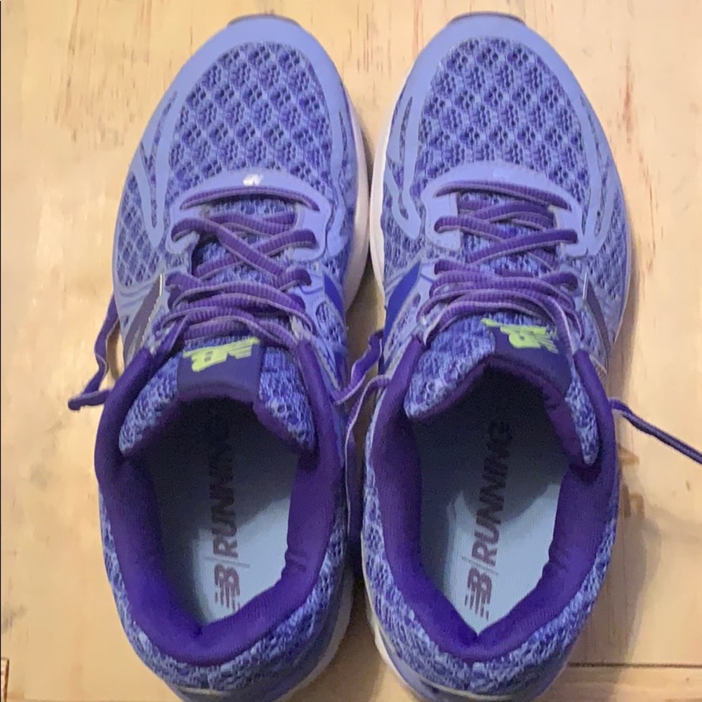 New Balance sneakers size 9